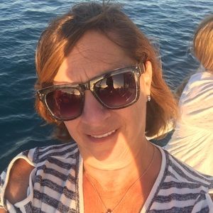 Meet your Posher, Carol